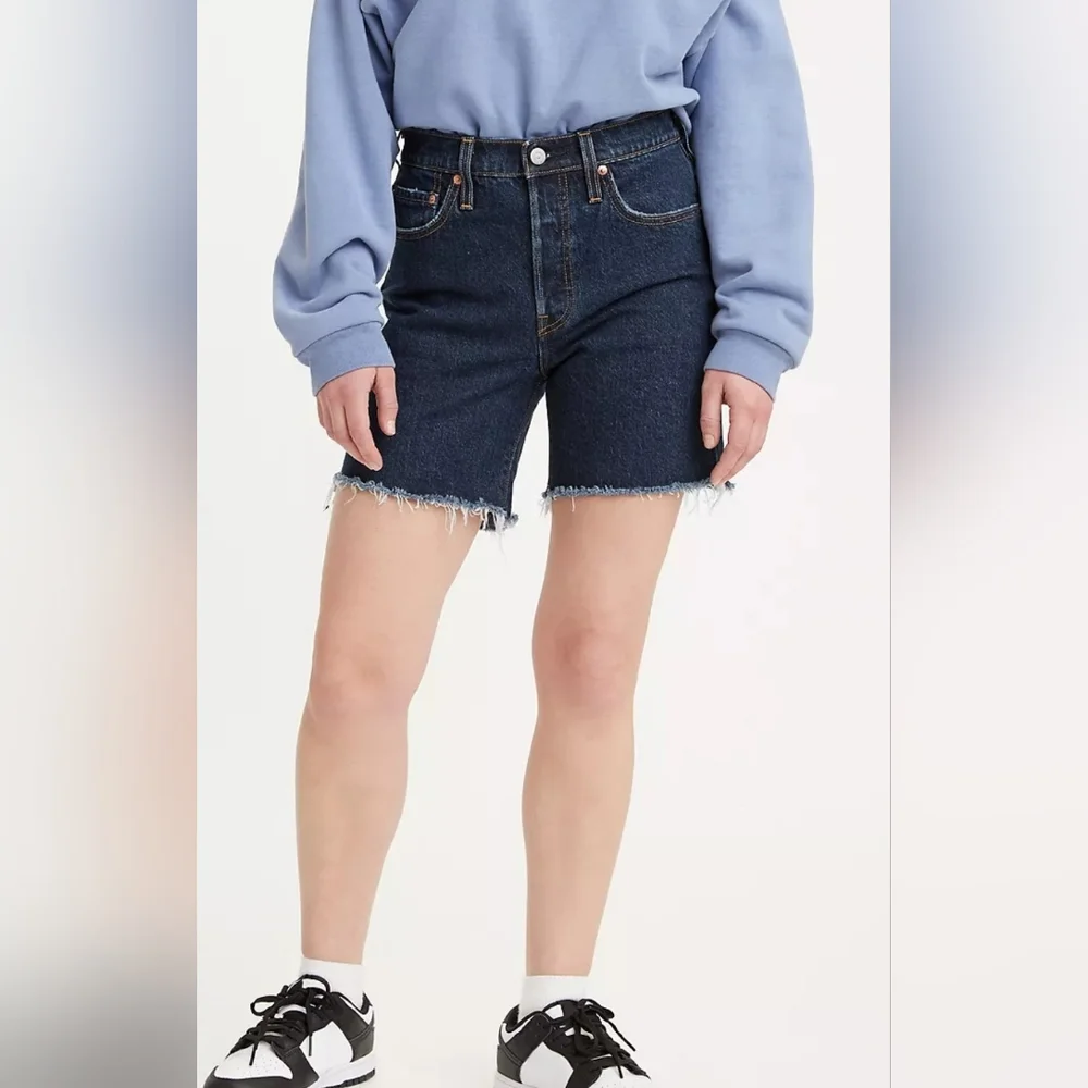 Levi's 501® Original High Rise Mid-Thigh Womens Shorts Size 24 = 0 - 00 NWT - Picture 4 of 16